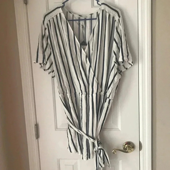 Striped Tunic - Picture 2 of 5